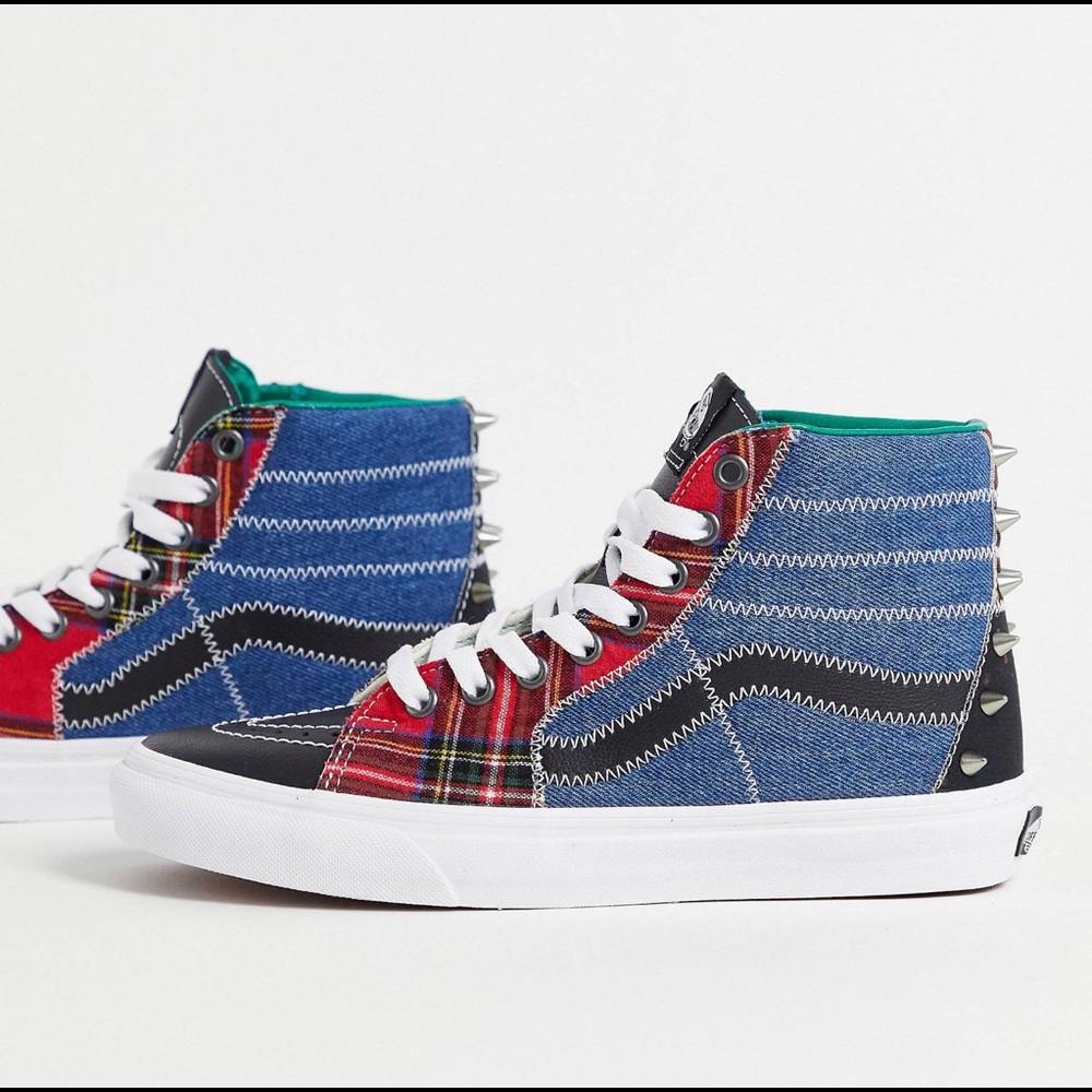 Vans sneakers NWT